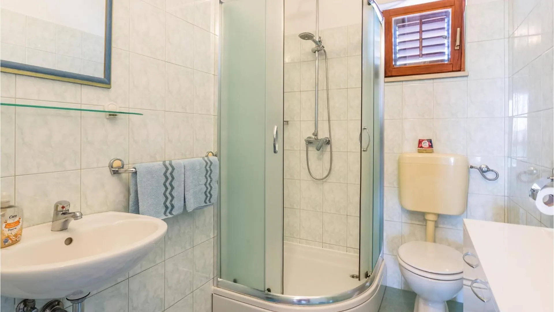 Nice Apartment In Funtana With Kitchen